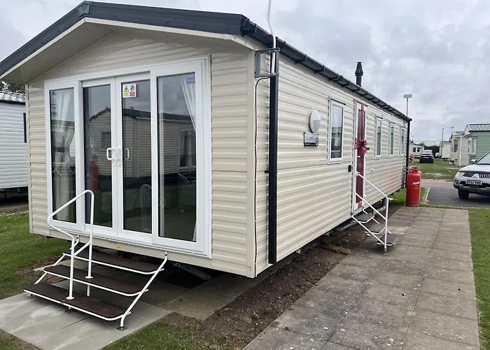 Caravan With Free Unlimited Wi-Fi In Scratby, Norfolk Ref 50071D